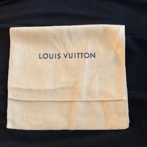 Authentic New Louis Vuitton Dust/Cover Bag sz 6/5.5